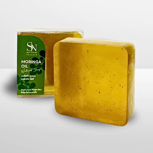 Moringa Oil Soap, a gentle facial soap formula, mixed with extracts of the leaves of the Indian laburnum, for a clear face, nourishing the skin, and adjusting the skin tone to look natural.
