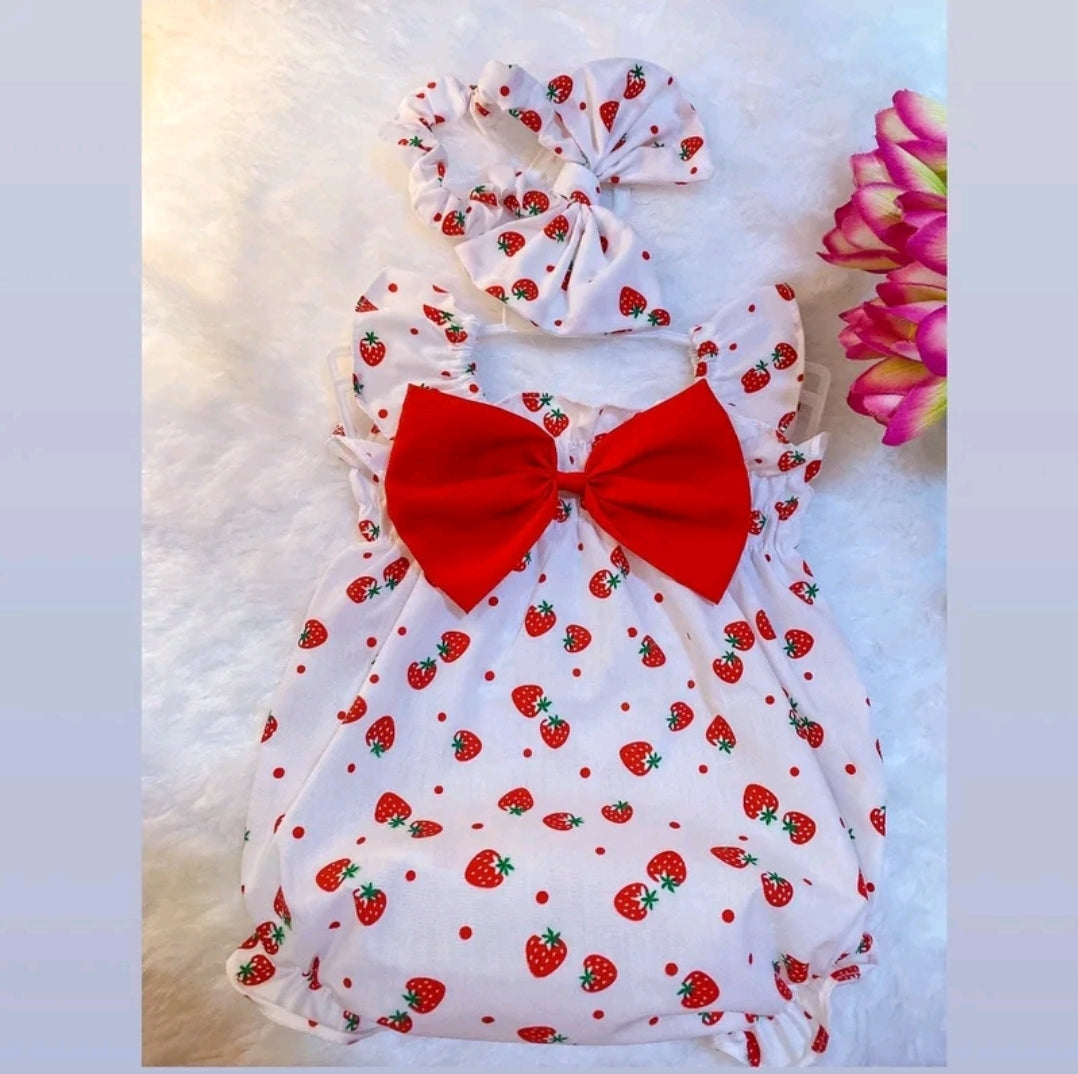 Baby Girl Clothes with Printed Pattern and Handmade Bow