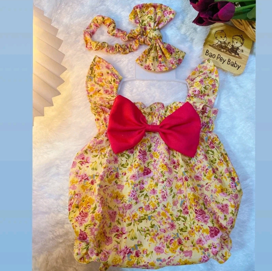 Baby Girl Clothes with Printed Pattern and Handmade Bow