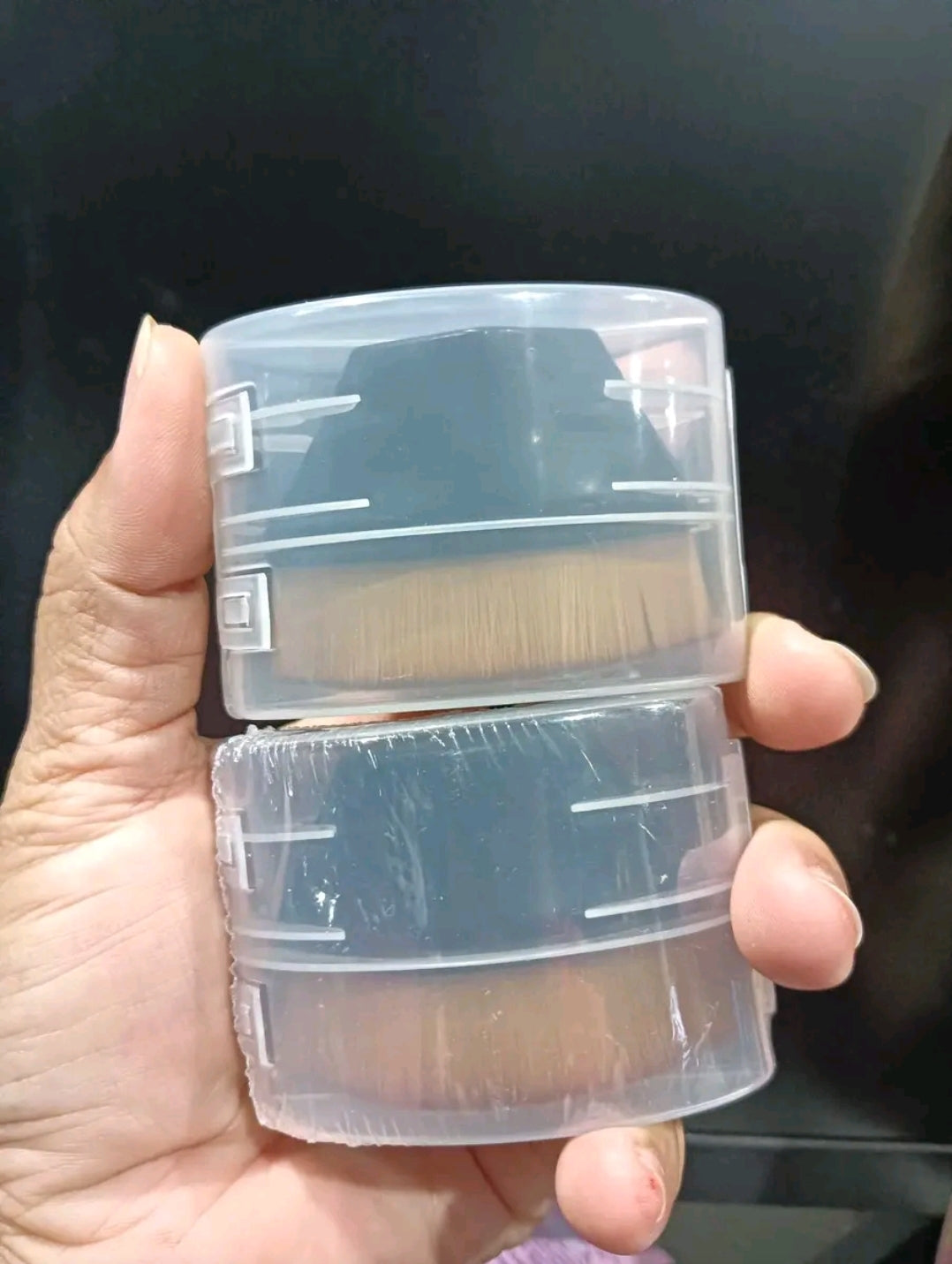 2 pieces of foundation makeup brushes with storage box, soft and fine hair
