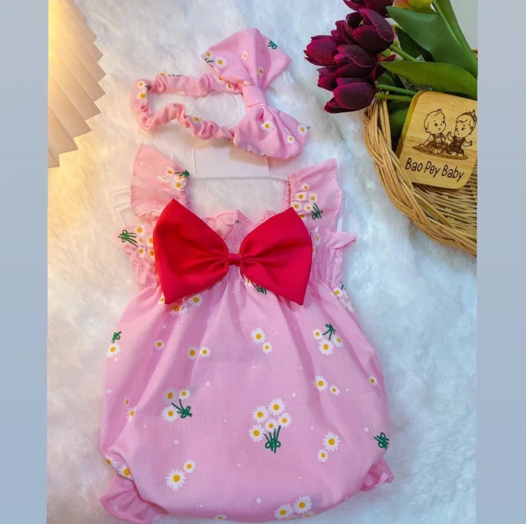 Baby Girl Clothes with Printed Pattern and Handmade Bow