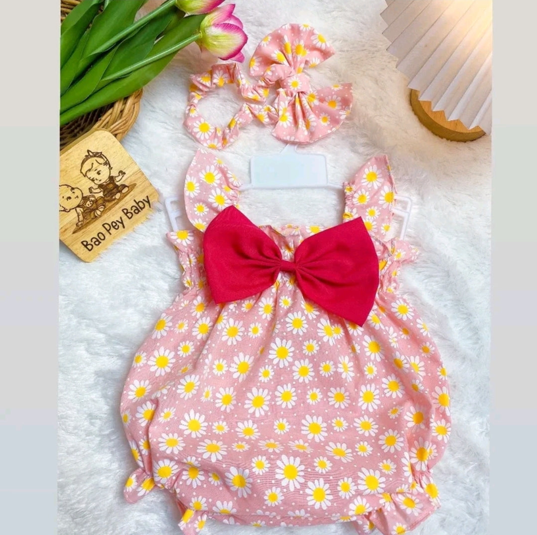 Baby Girl Clothes with Printed Pattern and Handmade Bow