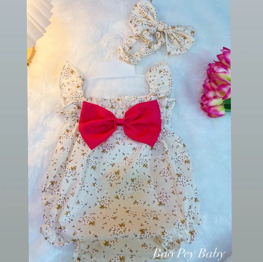 Baby Girl Clothes with Printed Pattern and Handmade Bow