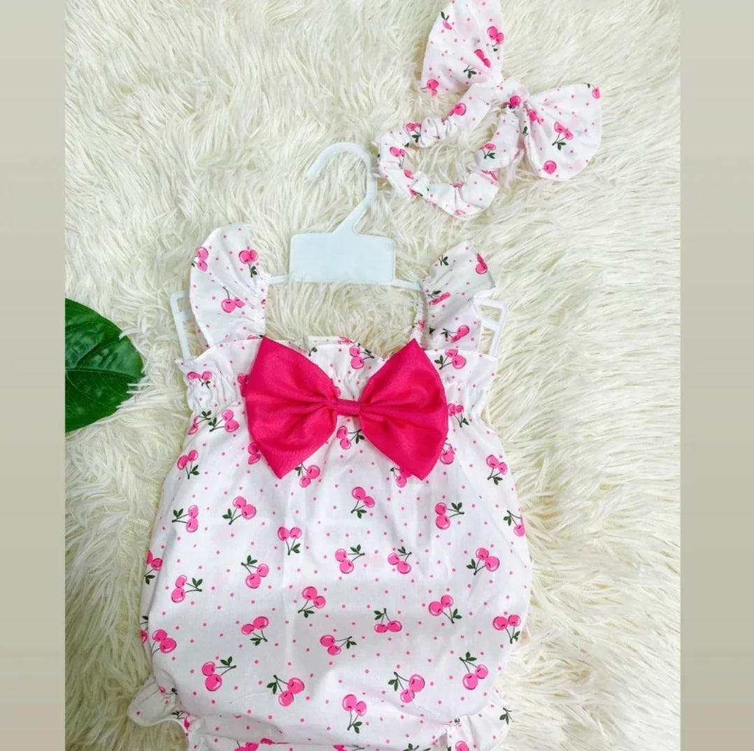 Baby Girl Clothes with Printed Pattern and Handmade Bow