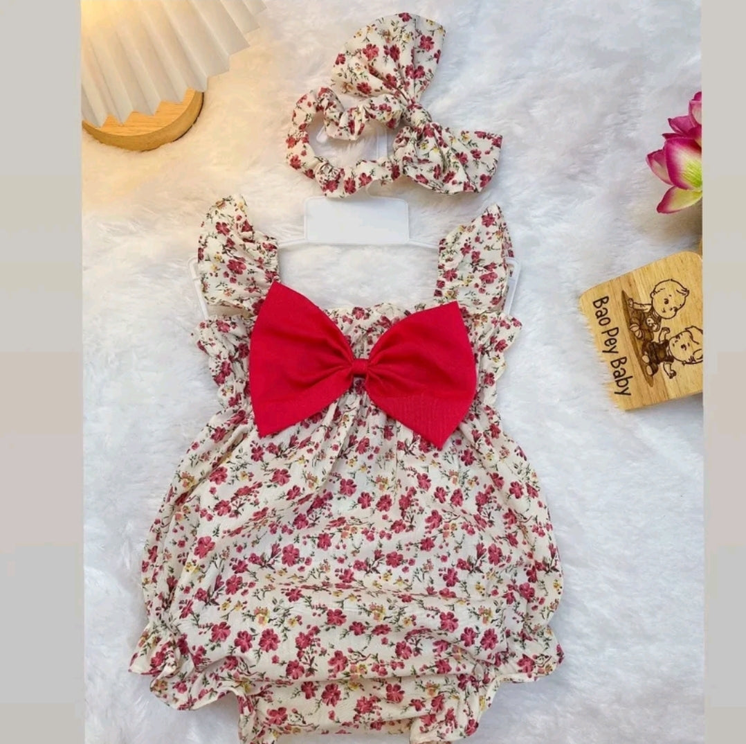 Baby Girl Clothes with Printed Pattern and Handmade Bow