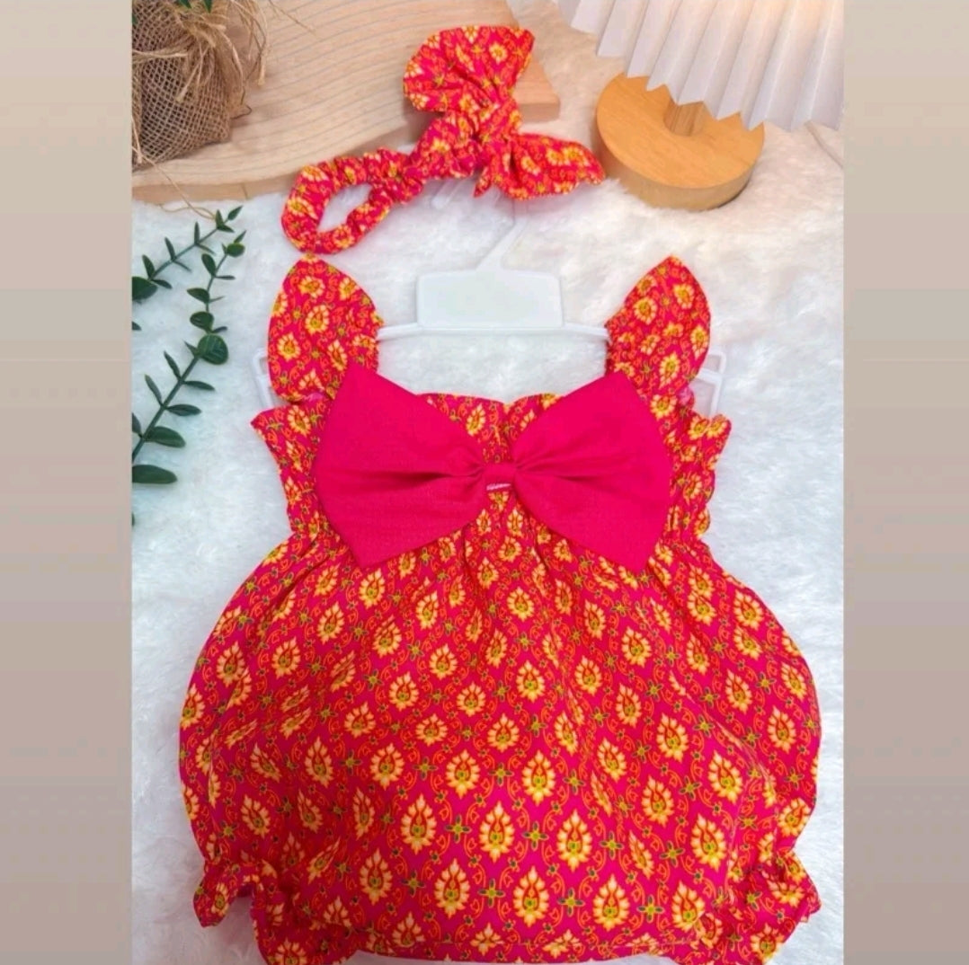 Baby Girl Clothes with Printed Pattern and Handmade Bow