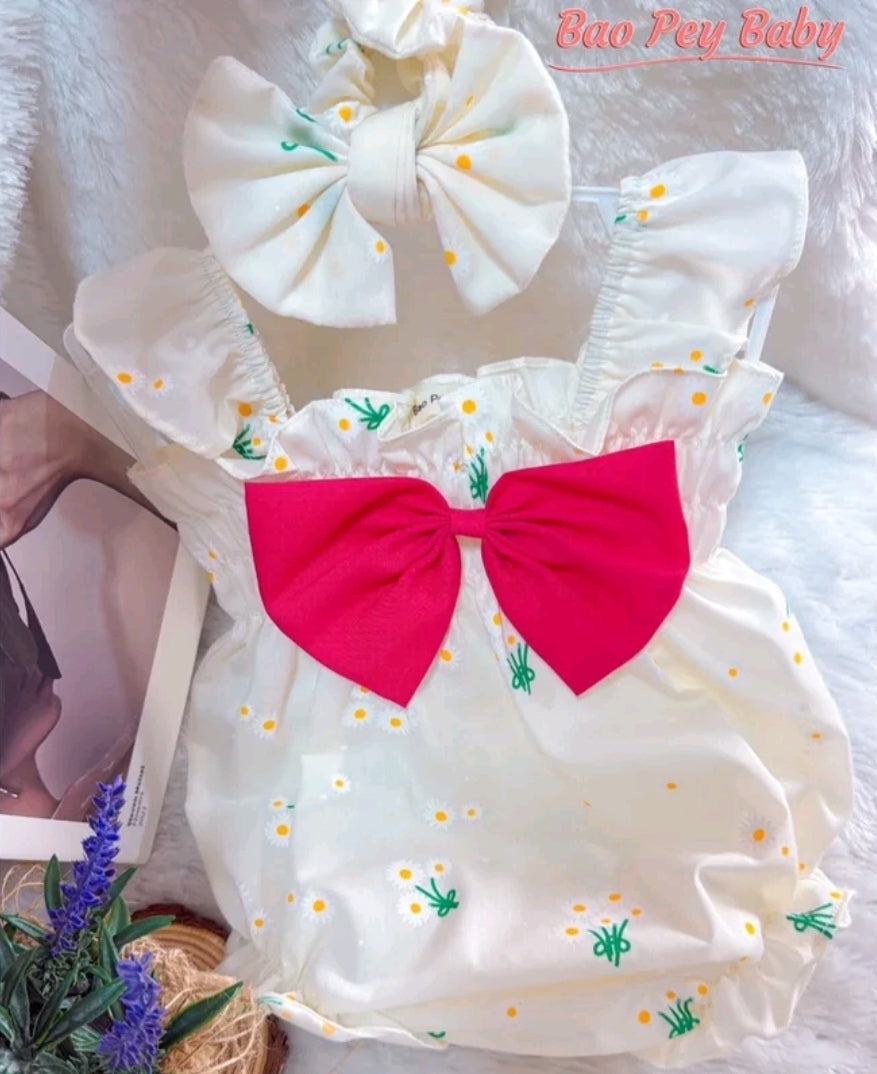 Baby Girl Clothes with Printed Pattern and Handmade Bow
