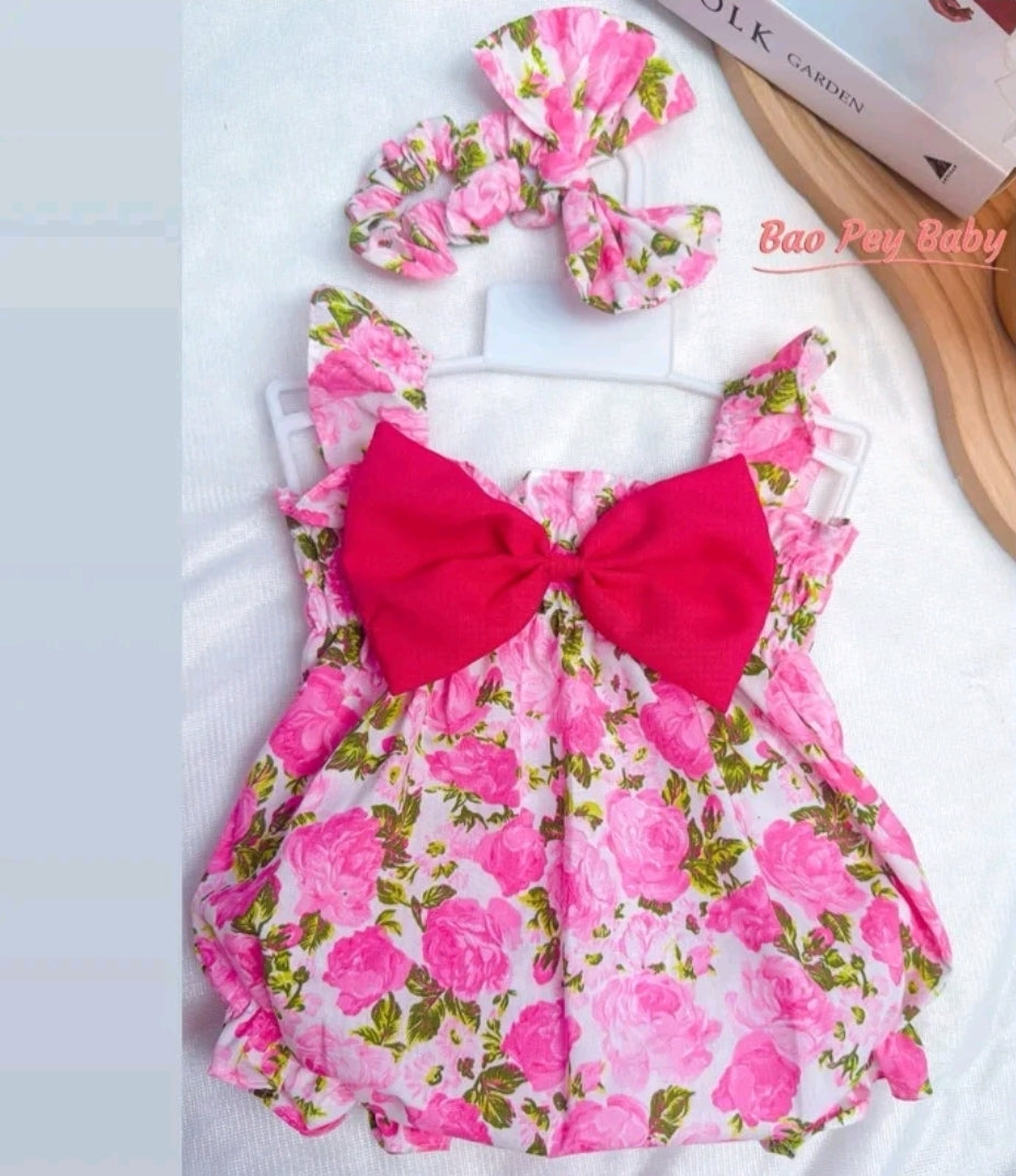 Baby Girl Clothes with Printed Pattern and Handmade Bow