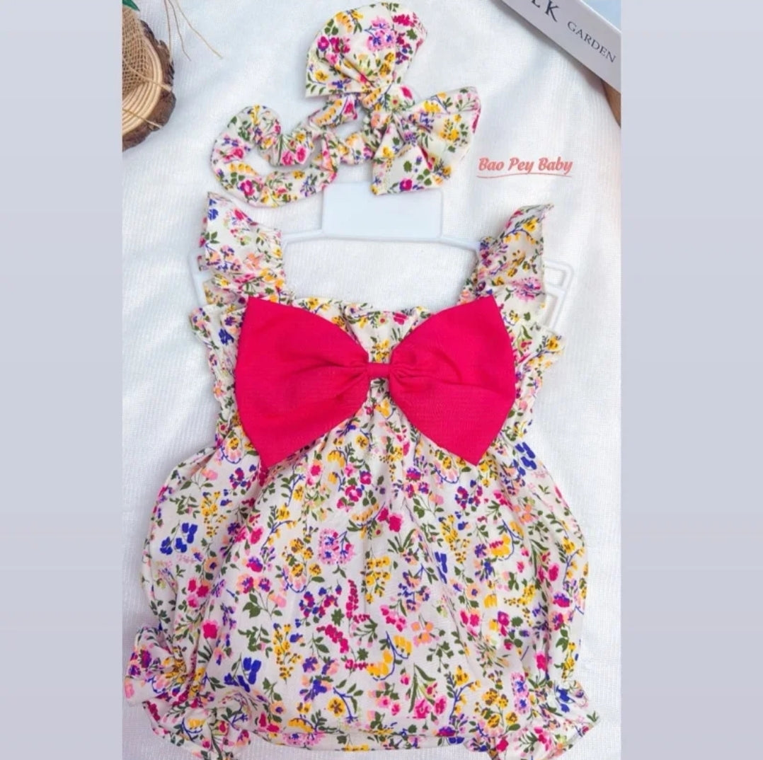 Baby Girl Clothes with Printed Pattern and Handmade Bow