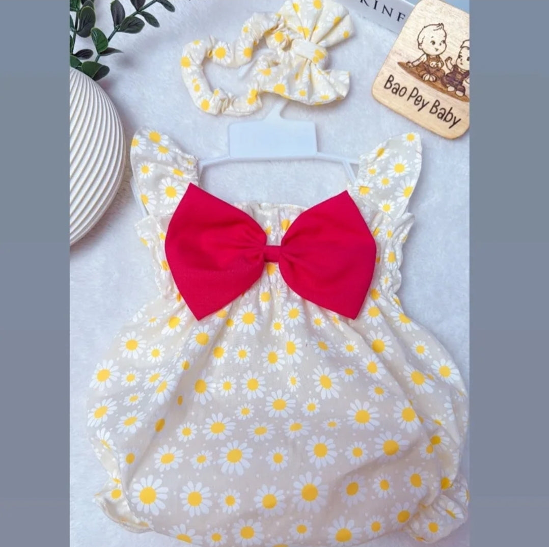 Baby Girl Clothes with Printed Pattern and Handmade Bow
