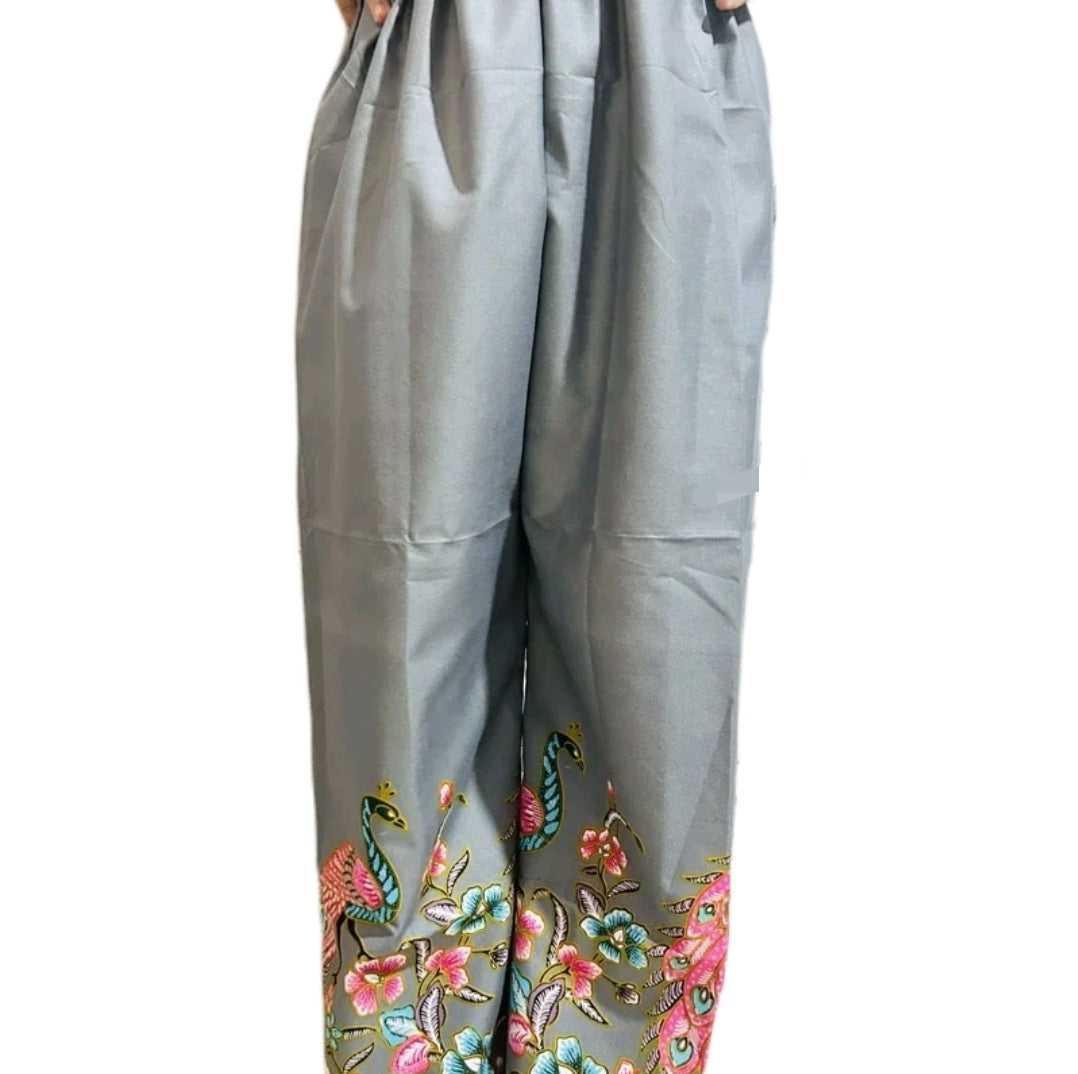Women's Thai pattern long pants, elastic waist, sarong fabric (printed cotton), light, comfortable, and quick-drying.