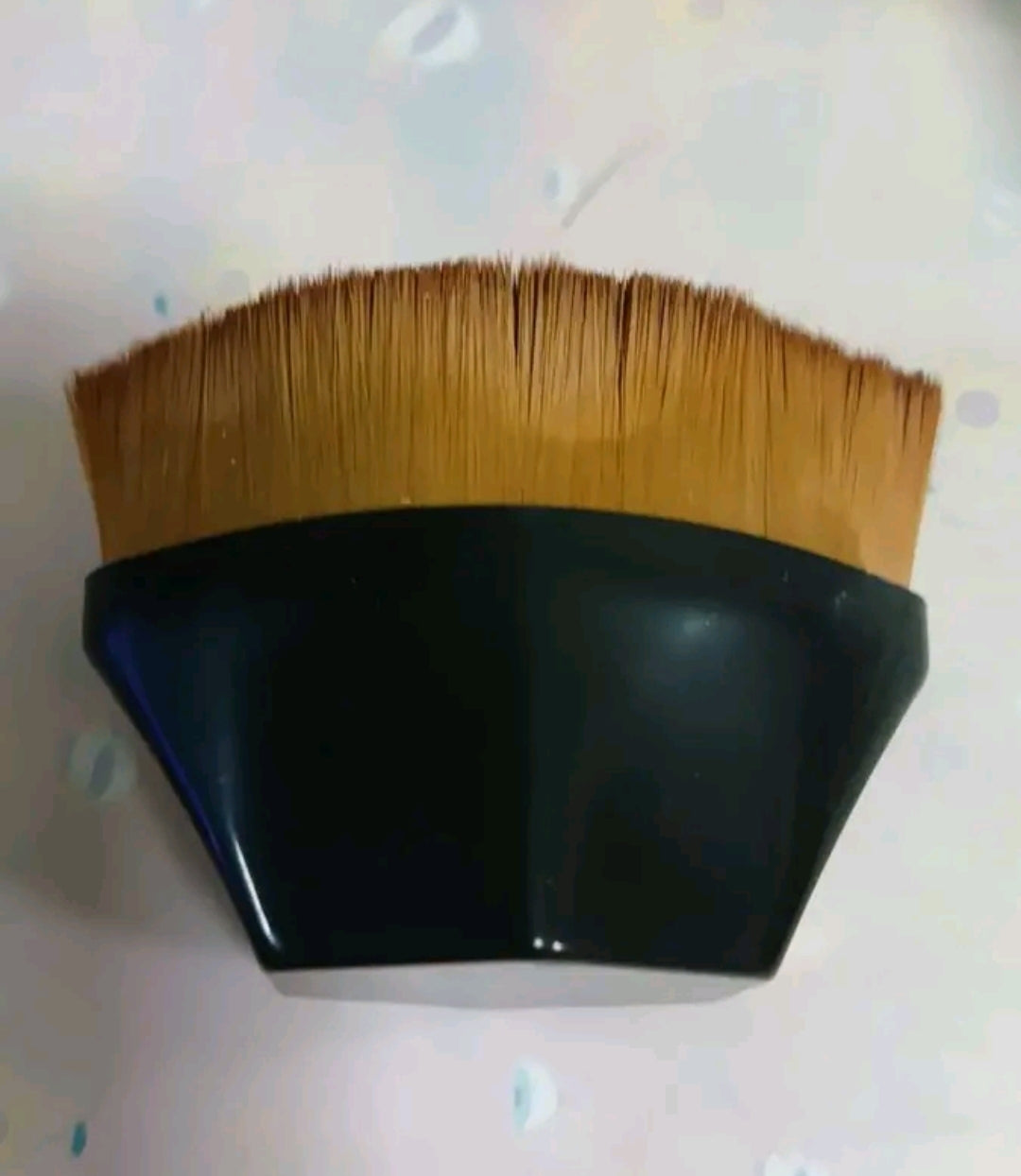 2 pieces of foundation makeup brushes with storage box, soft and fine hair