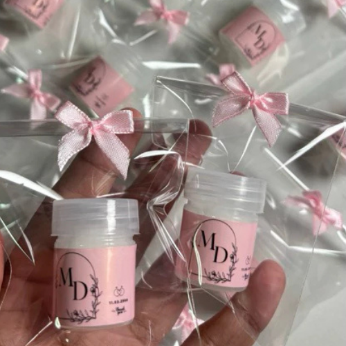 Camphor oil souvenirs in a bag tied with a bow, minimum 40 pieces