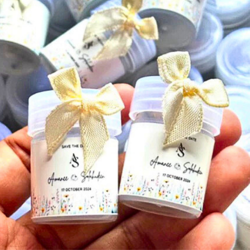 Camphor oil souvenirs in a bag tied with a bow, minimum 40 pieces