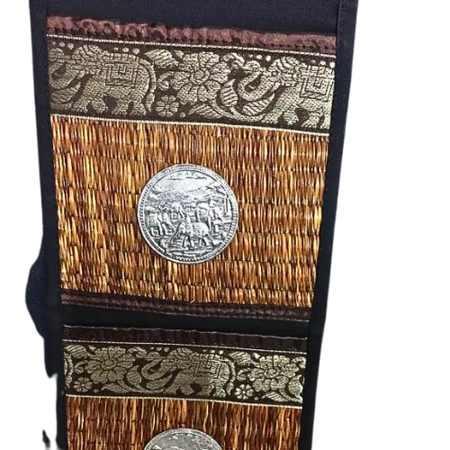 Wall hanging letter holder