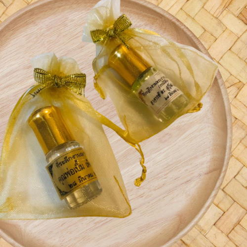 Product: Camphor glass bottle, roller ball, Ploy head, with beautiful packaging, free name sticker🌲