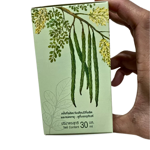 100% cold-pressed moringa oil, facial serum, quickly absorbed into the skin, size 30 ml.