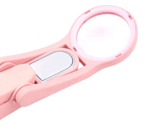 Nail clippers with magnifying glass help with visibility and prevent splashing, suitable for the elderly.