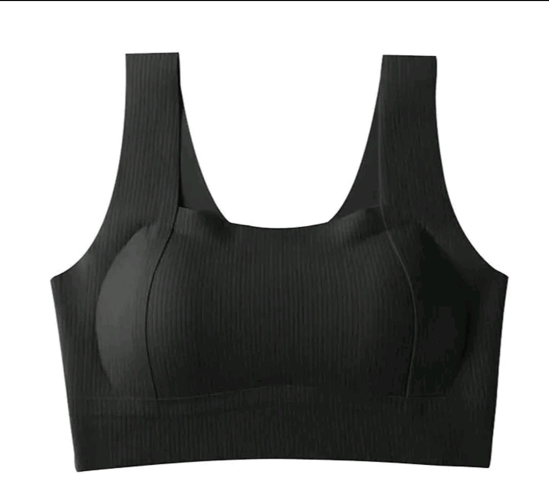 Fashionable sports bra, soft fabric, no underwire, built-in foam