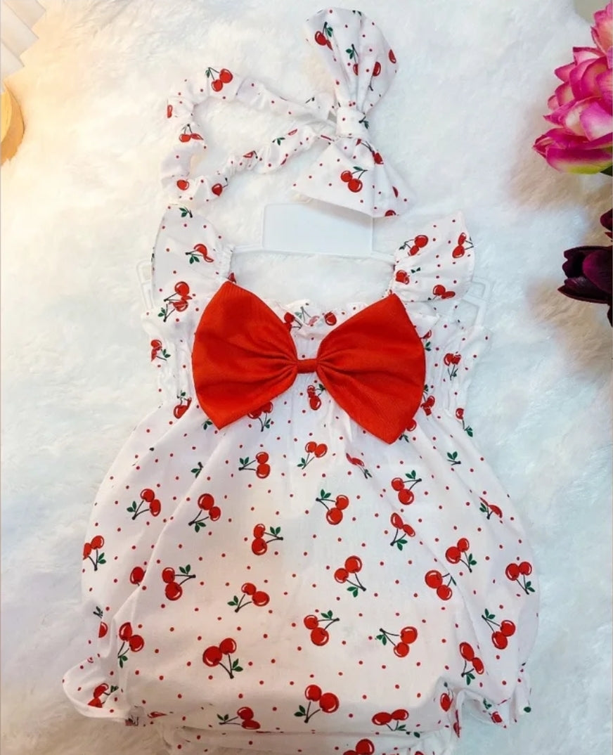 Baby Girl Clothes with Printed Pattern and Handmade Bow