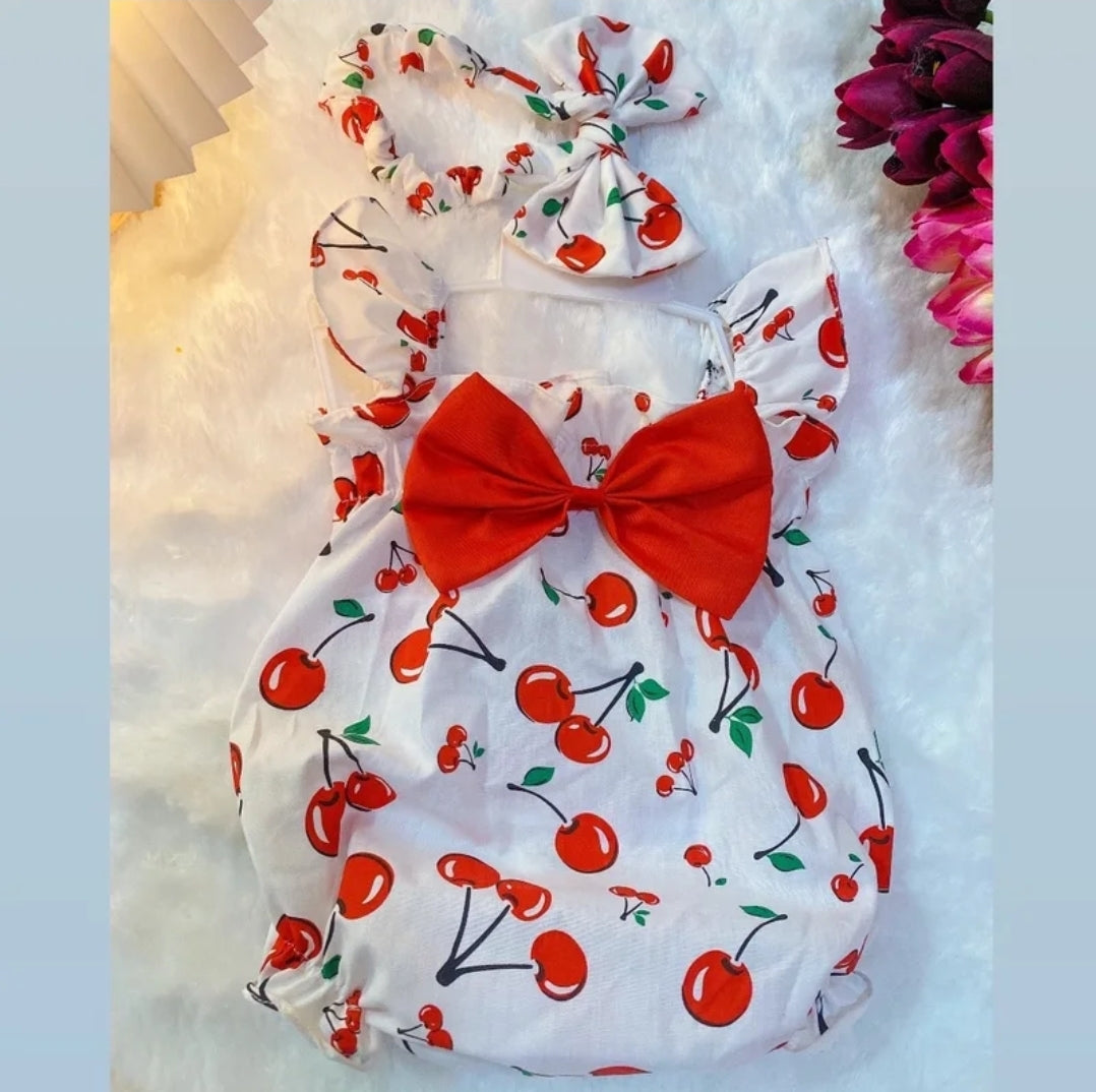 Baby Girl Clothes with Printed Pattern and Handmade Bow
