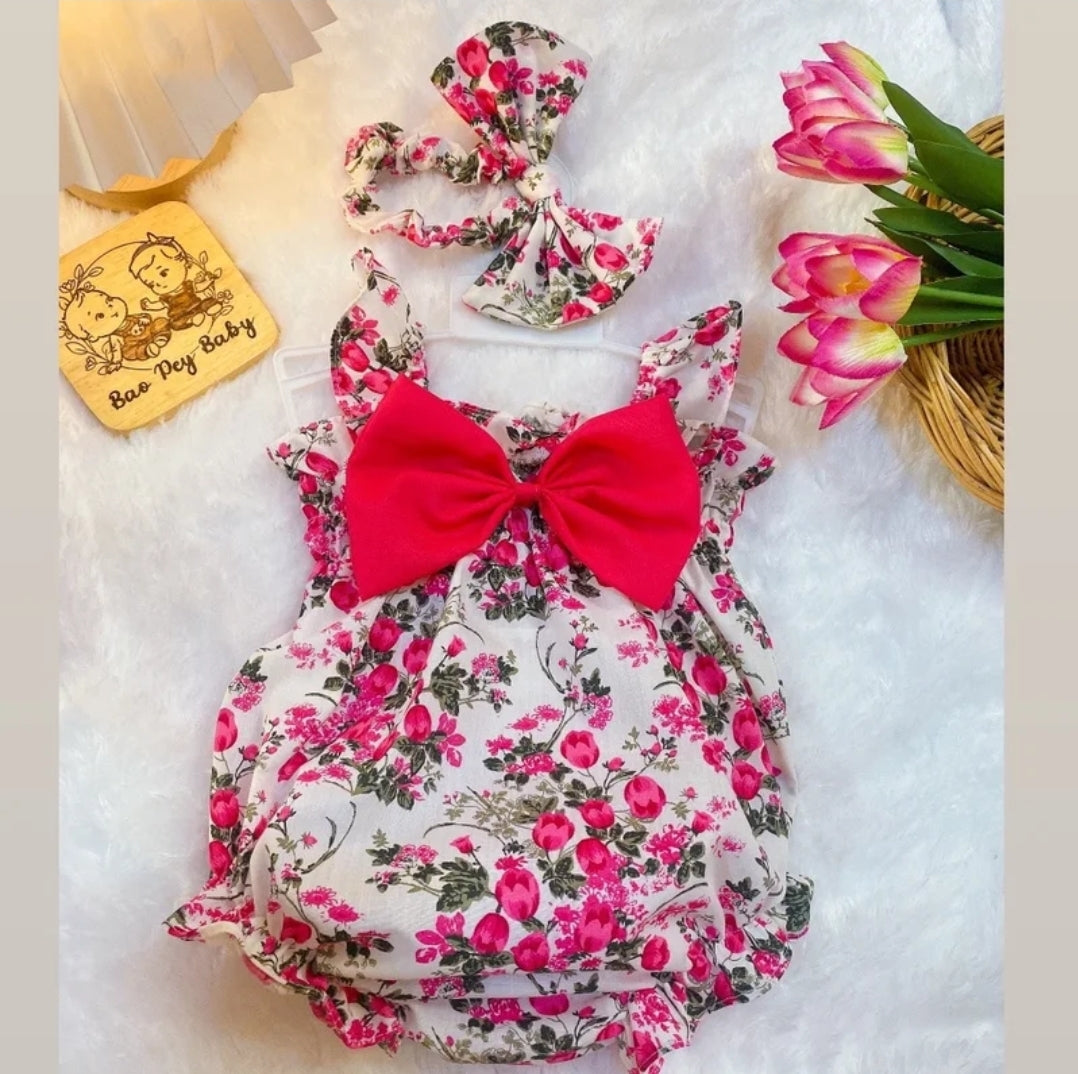 Baby Girl Clothes with Printed Pattern and Handmade Bow